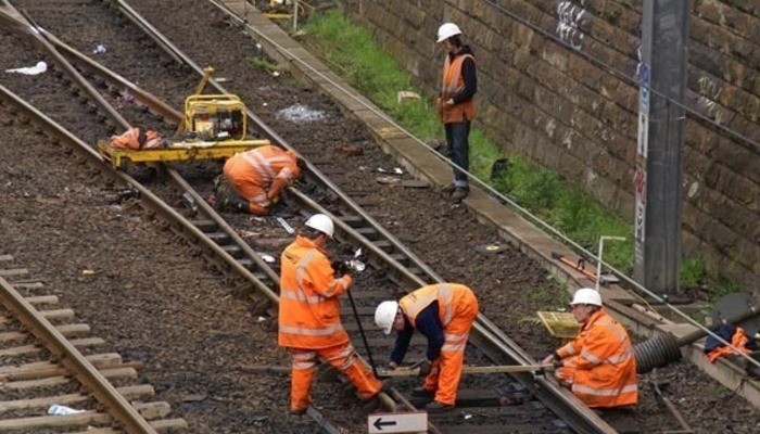 How To Become A Rail Track Maintenance & Repair Worker